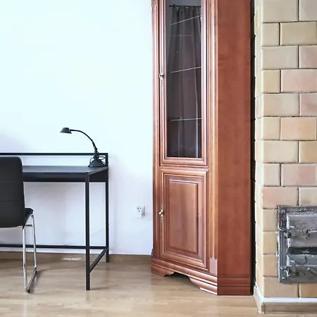 Six - 3 Bedroom Near Monte Cassino By Oneapartments Sopoty