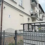 Six - 3 Bedroom Near Monte Cassino By Oneapartments Sopot